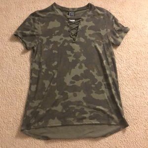 Camouflage, lace-up cute T.